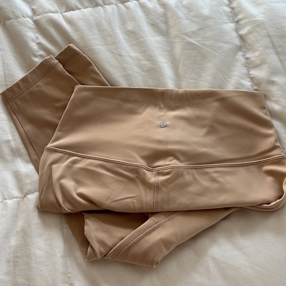 Perfect Condition Lululemon leggings - Picture 2 of 4